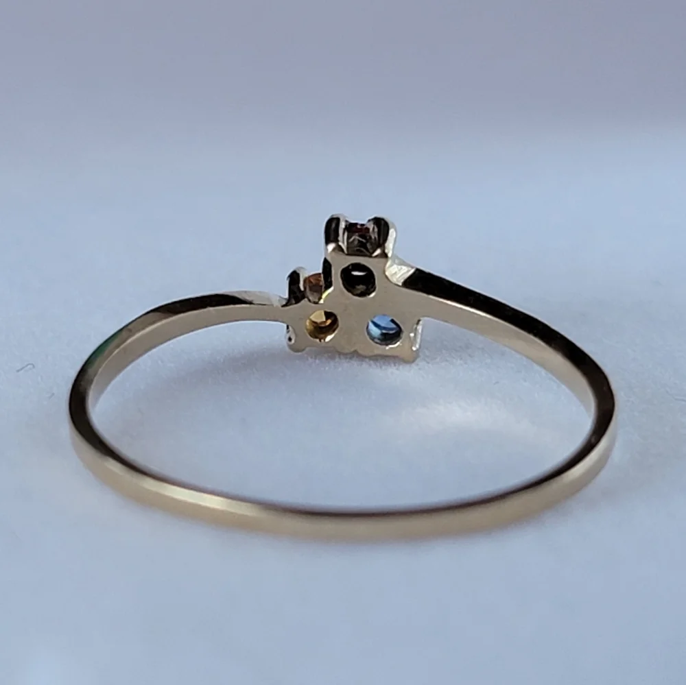 Vintage Dainty Triple Gemstone Stacking Band Gold Tone Ring Primary Color 6 ¾